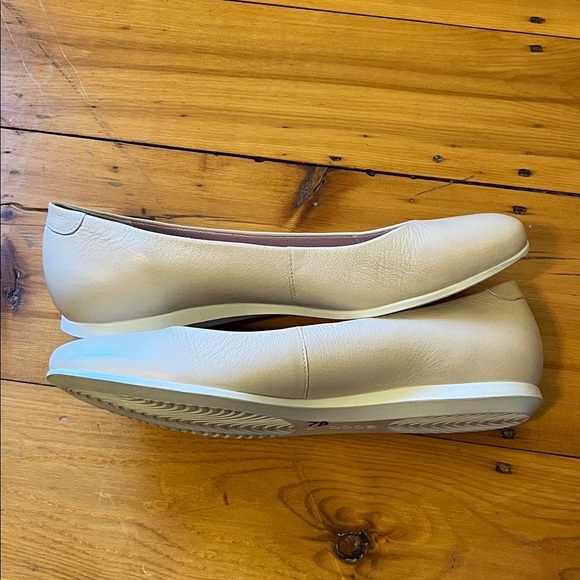 ECCO Touch Ballerina Scale Flats Shoes Vanilla Cream Pink Women’s 39 8 EUC - Picture 6 of 8